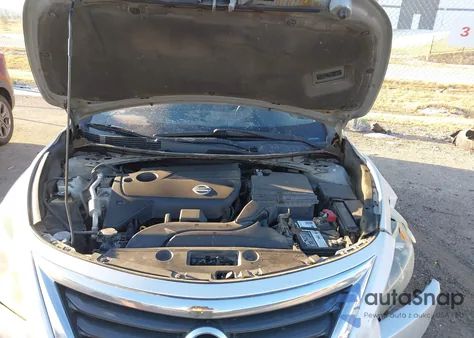 2013 Nissan Altima 2.5 S z USA, uszkodzony, nr VIN 1N4AL3AP7DN435749